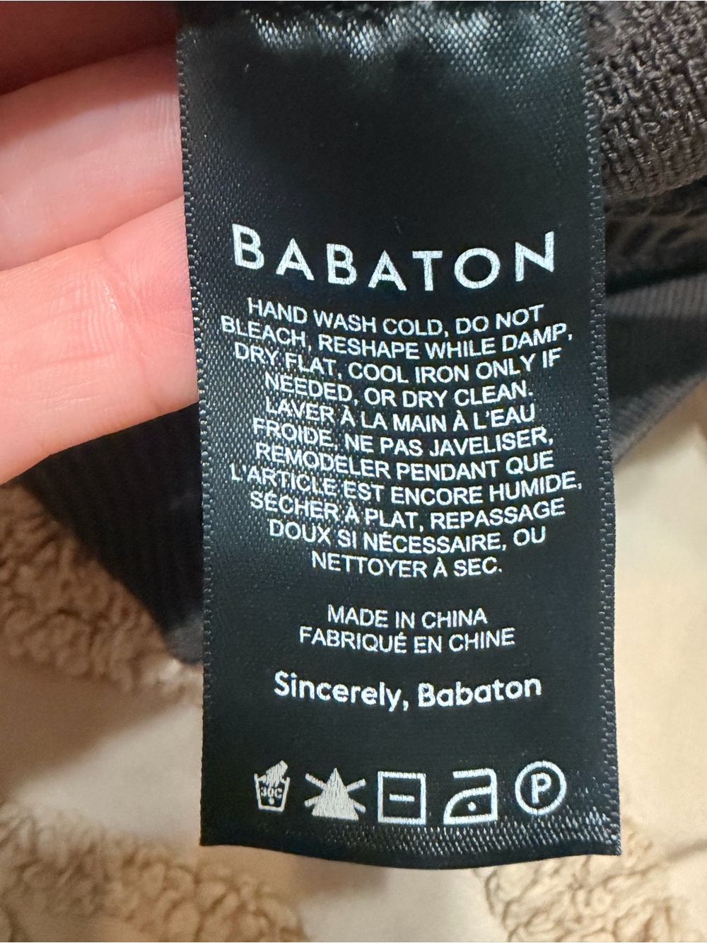 Aritzia Babaton Sculp Knit Square-Neck Crop Top - Picture 7 of 7